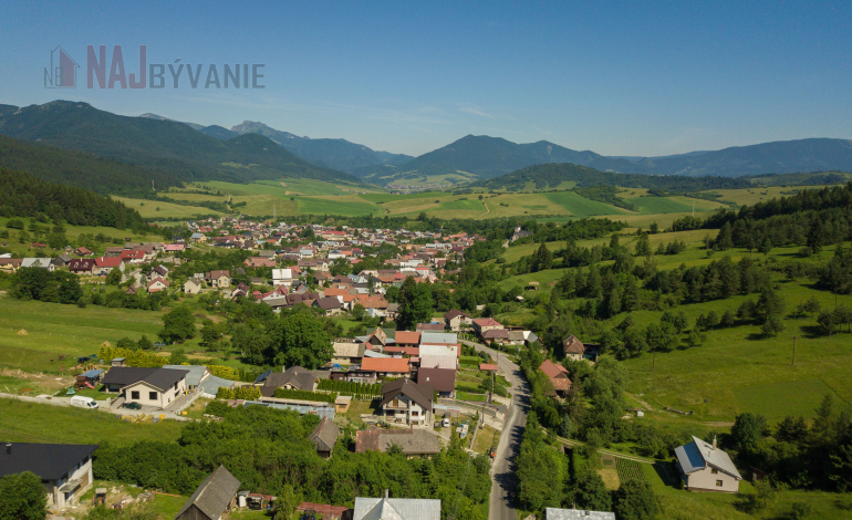 PREDAJ: STAVEBNÉ POZEMKY + IS, KOMJATNÁ