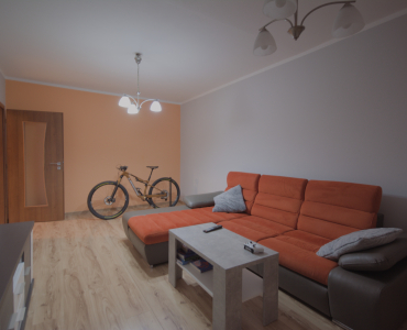 PRIESTRANNÝ 2i 68m2 + LOGGIA na sídlisku ROVEŇ